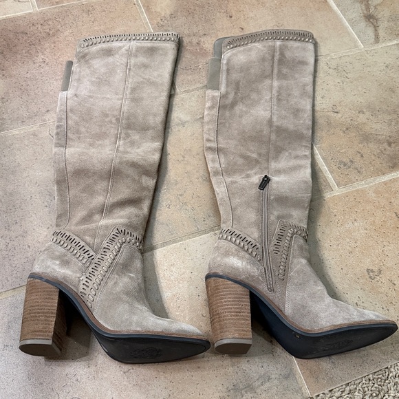 Vince Camuto Madolee boots size 7 - Picture 2 of 5